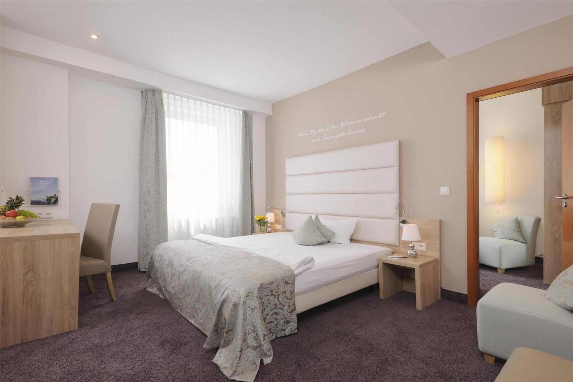 Best Western Hotel Lamm Singen Exterior foto